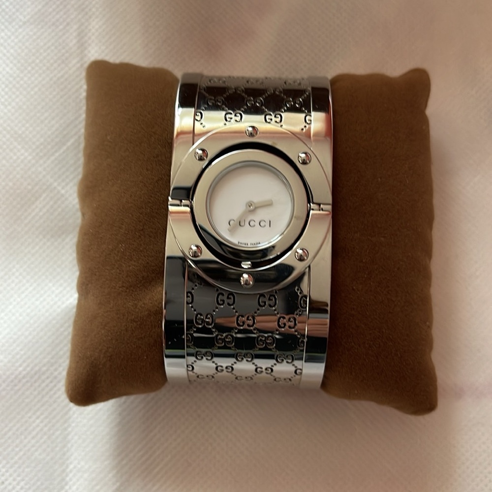 Brand new Gucci watch for woman